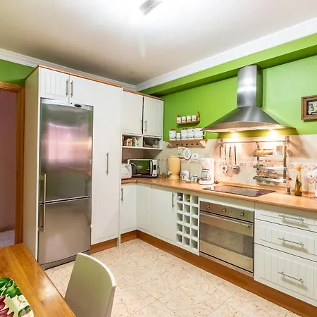 Flatguest + 2 Bdr + Wifi + 4pax