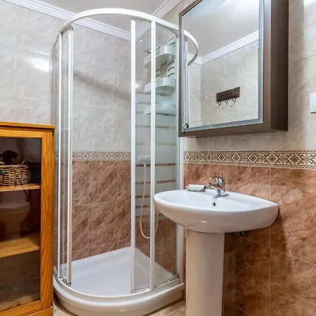 Flatguest + 2 Bdr + Wifi + 4pax Apartmán Ingenio